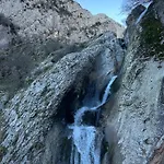 招待所 Jani Përmet