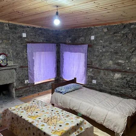 Jani Stone House Fireplace Near Quiet Nature Affittacamere