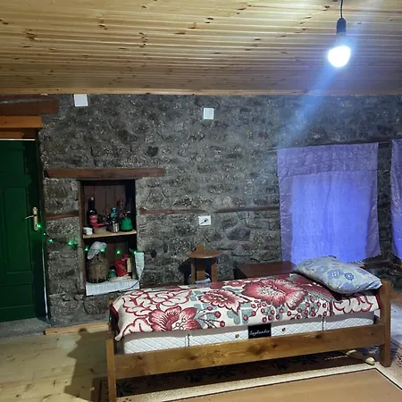 Jani Stone House Fireplace Near Quiet Nature Πανσιόν Πρεμετή